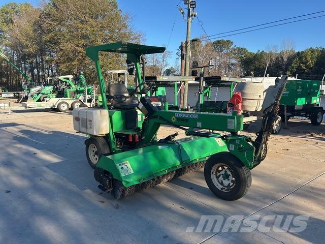 Lay-Mor SM300 Indoor sweepers