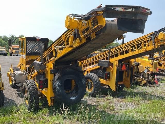 LeeBoy 3000 Conveyors