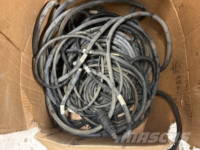 Leica MC1 Construction - Others