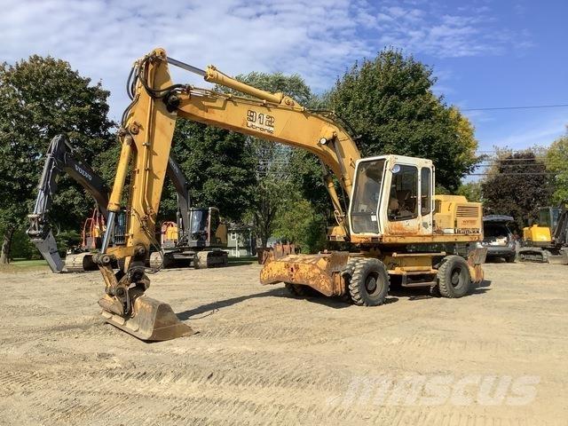 Liebherr A912 Wheeled excavators