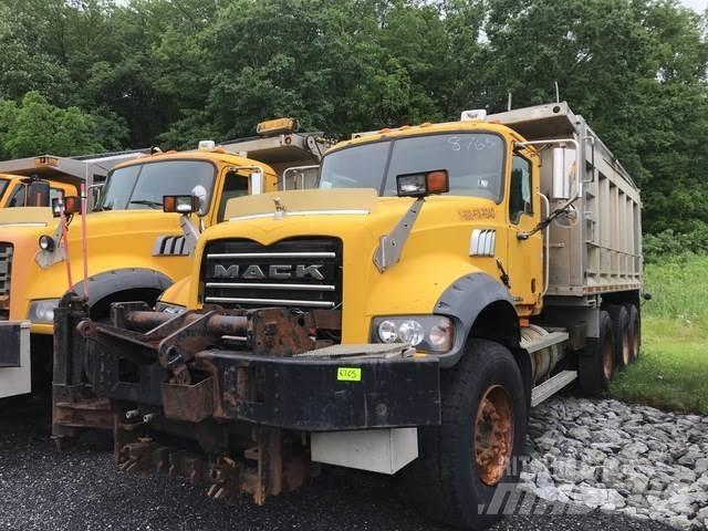 Mack 700 Snow blades and plows
