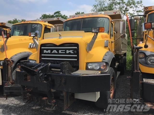 Mack 700 Snow blades and plows