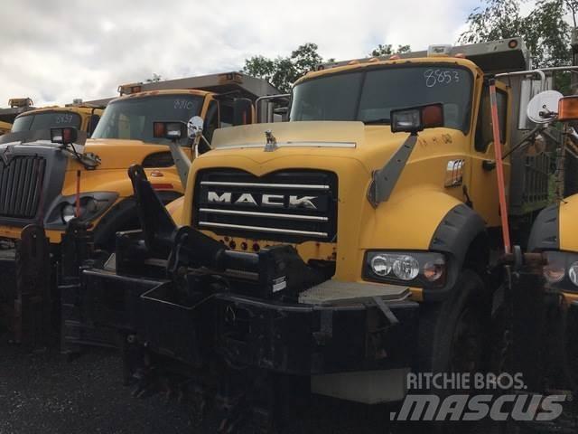 Mack 700 Snow blades and plows