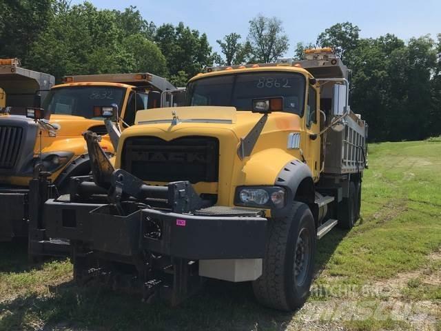 Mack 700 Snow blades and plows