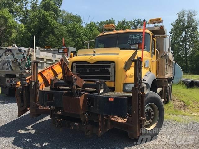 Mack 700 Snow blades and plows