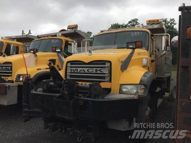 Mack 700 Snow blades and plows