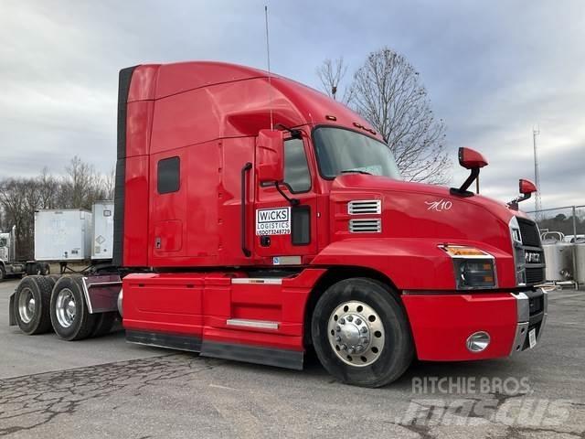 Mack AN64T Tractor Units