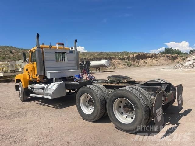 Mack CH613 Tractor Units
