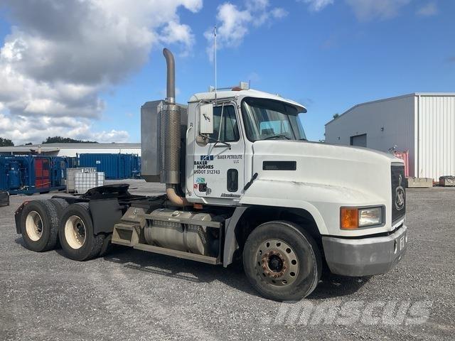 Mack CH613 Tractor Units