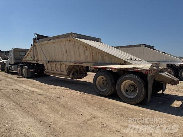 Mack CHU600 Tractor Units