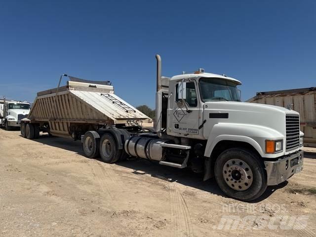 Mack CHU600 Tractor Units