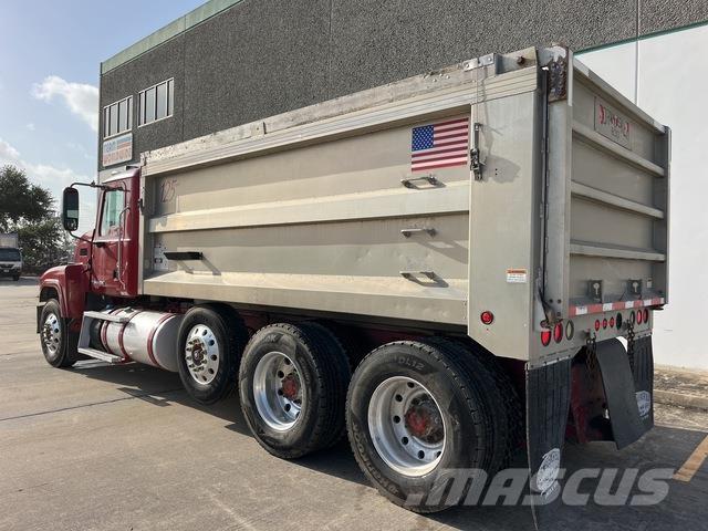 Mack CHU613 Tipper trucks