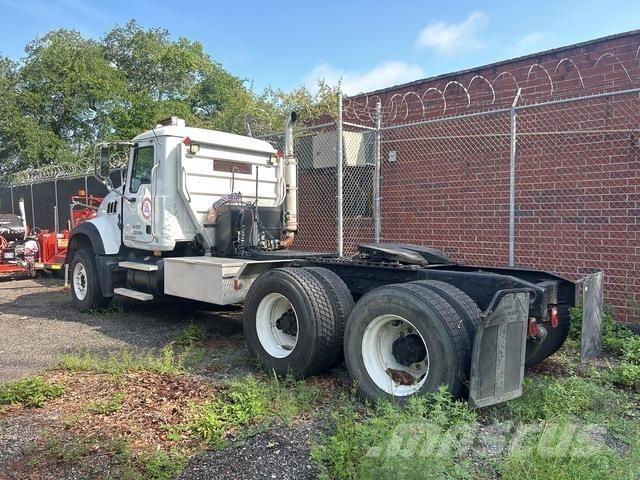 Mack CTP713 Tractor Units