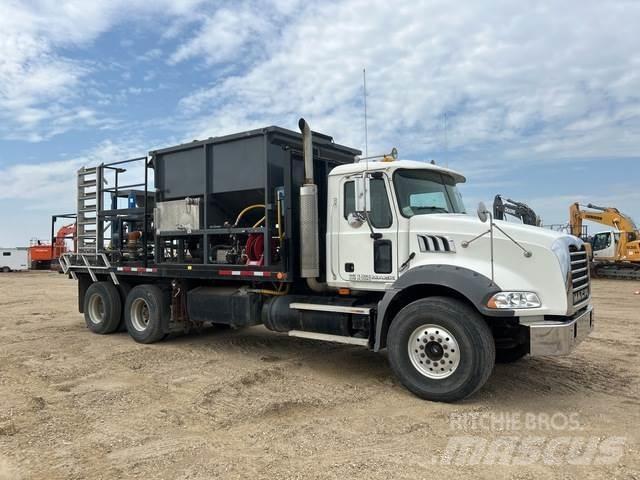 Mack CTR713B Construction - Others