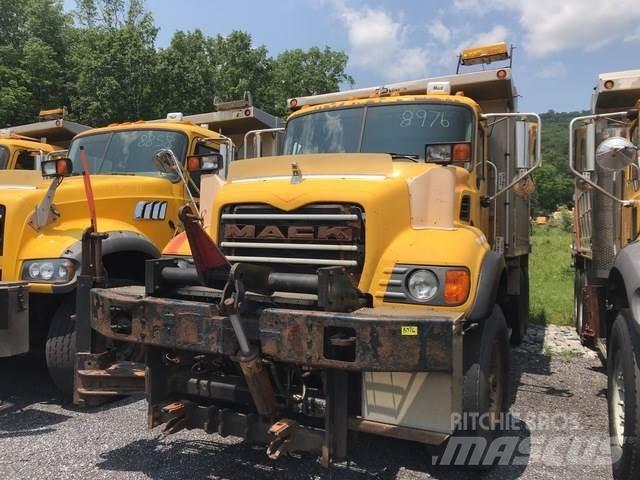 Mack CV713 Snow blades and plows