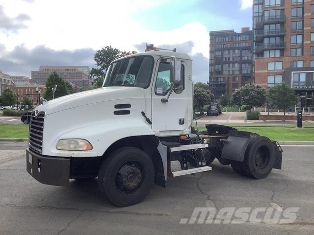 Mack CXN612 Tractor Units