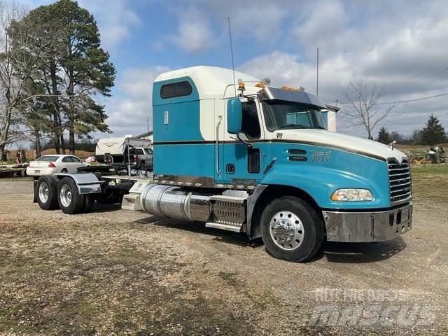Mack CXU Tractor Units