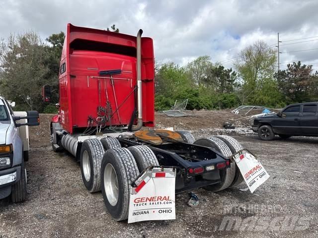 Mack CXU613 Tractor Units