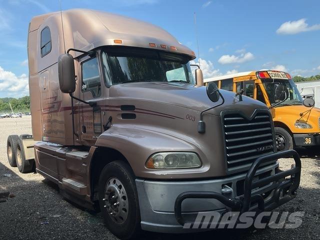Mack CXU613 Tractor Units