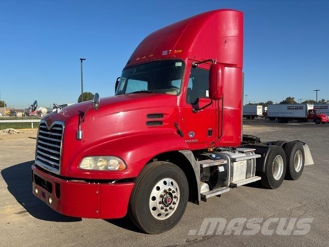 Mack CXU613 Tractor Units