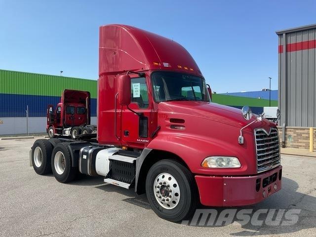 Mack CXU613 Tractor Units