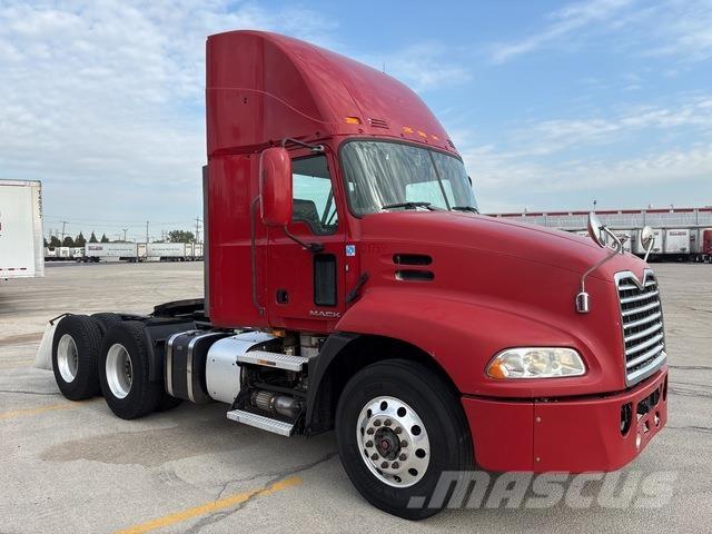 Mack CXU613 Tractor Units