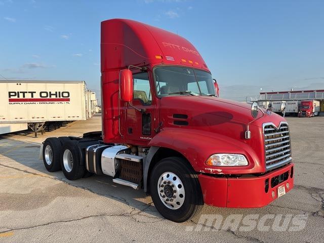 Mack CXU613 Tractor Units