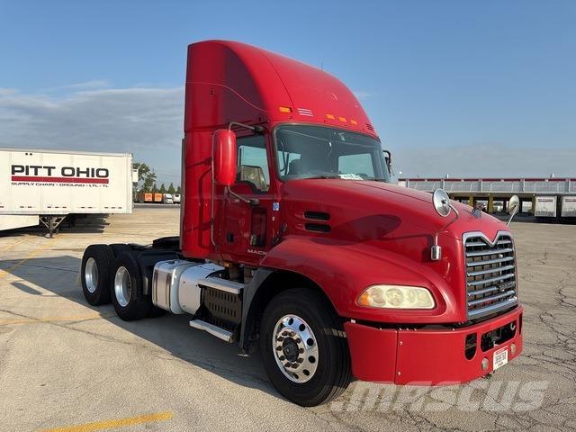 Mack CXU613 Tractor Units