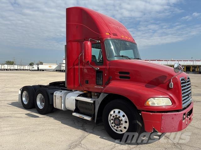 Mack CXU613 Tractor Units