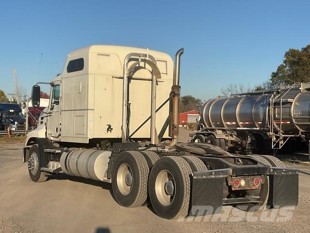 Mack CXU613 Tractor Units