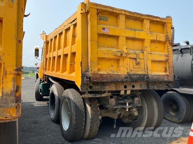 Mack DM686SX Tipper trucks