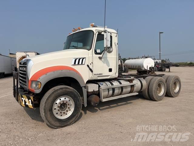 Mack GU713 Tractor Units