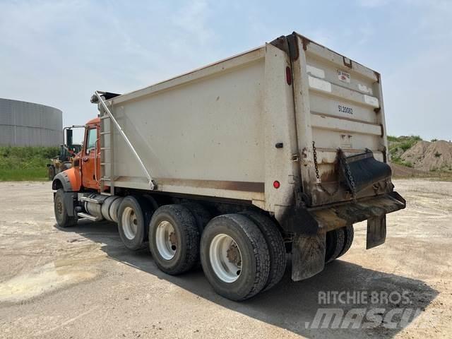 Mack GU713 Tipper trucks