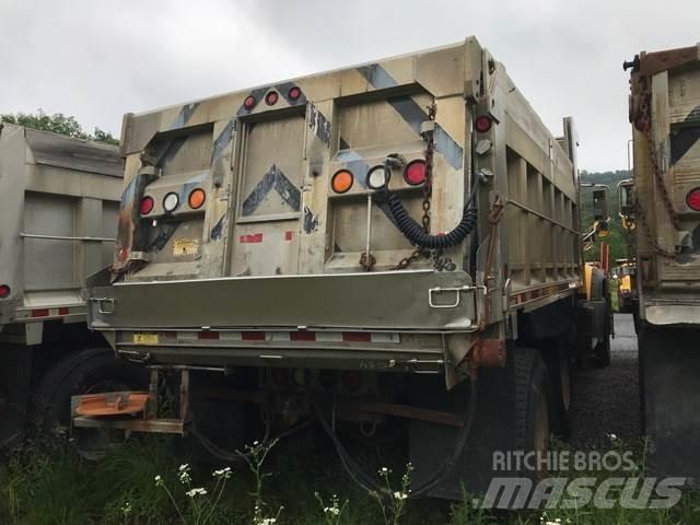 Mack GU713 Snow blades and plows