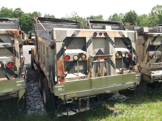 Mack GU713 Snow blades and plows