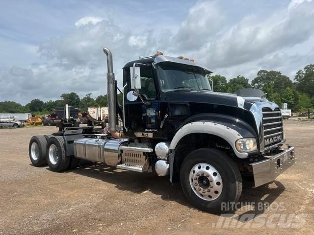 Mack GU713 Tractor Units