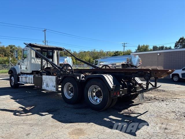 Mack GU713 Skip loader trucks