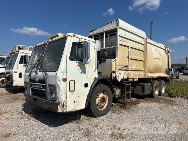 Mack LEU613 Waste trucks