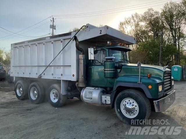 Mack RD688S Tipper trucks