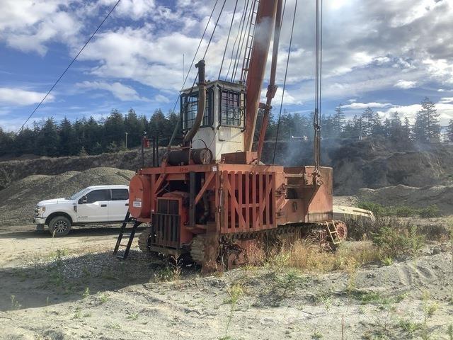 Madill 071 Harvester cranes