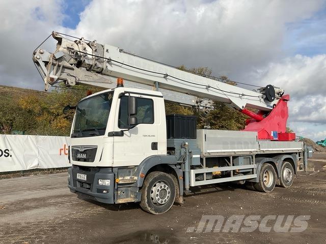 MAN TGM26.290 Crane trucks