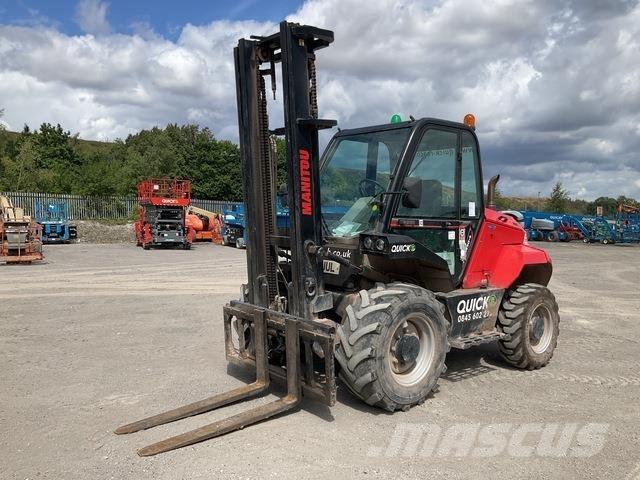 Manitou M30-4 Rough terrain trucks