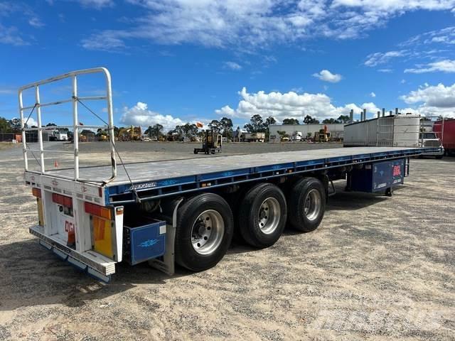 MaxiTrans  Flatbed/Dropside trailers