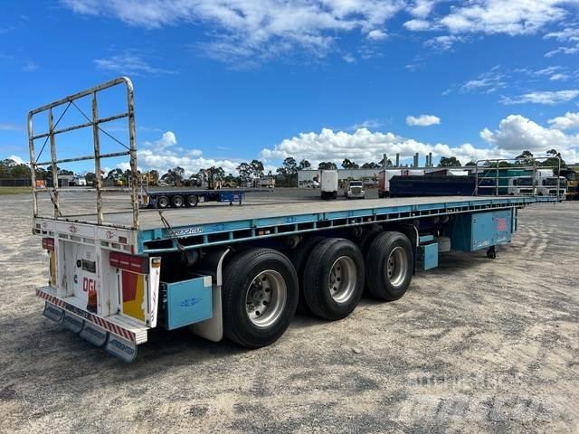 MaxiTrans  Flatbed/Dropside trailers