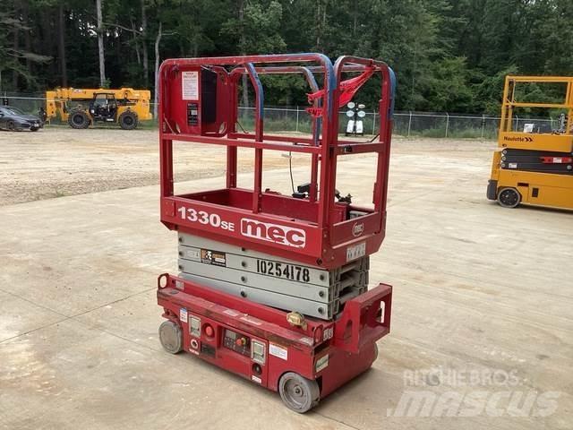 MEC 1330SE Scissor lifts