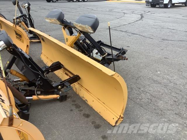 Meyer LP-8.0 Snow blades and plows