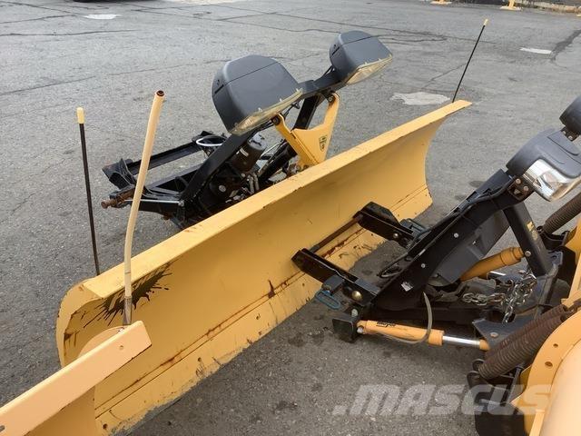 Meyer LP-8.0 Snow blades and plows