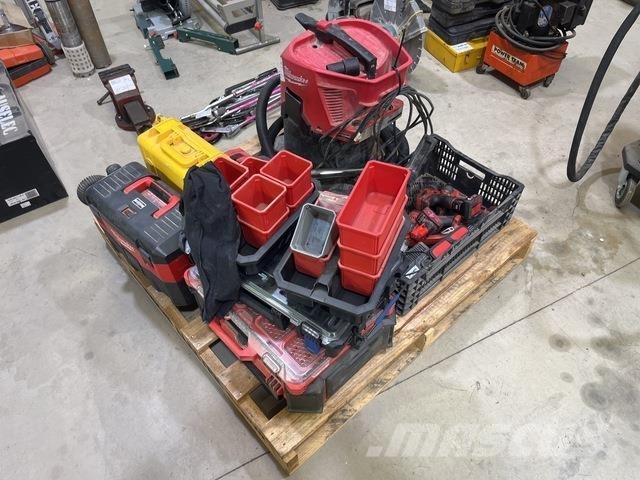 MILWAUKEE  Construction - Others