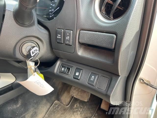 Nissan Navara Pick up/Dropside