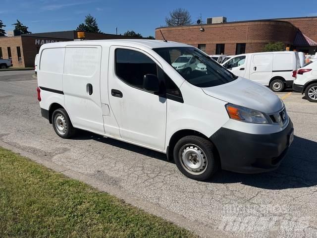 Nissan NV200 Panel vans